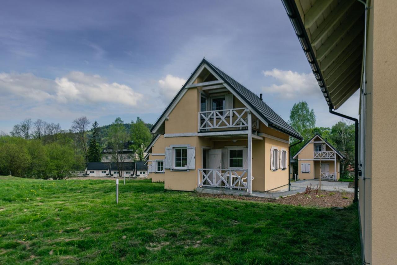 Country Club Zywiec Hotel Spa I Domki Caloroczne Exteriér fotografie